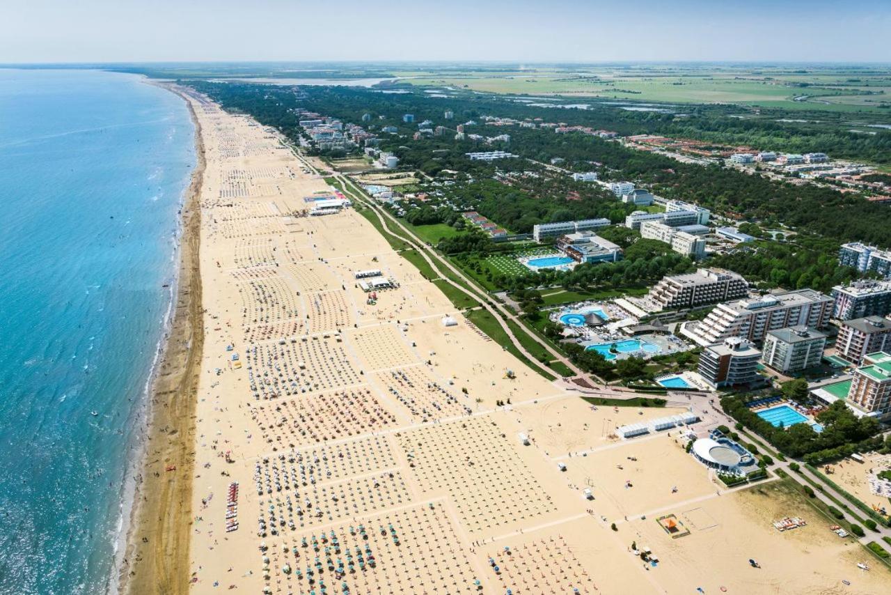 Appartamenti Bristol Bibione Eksteriør bilde